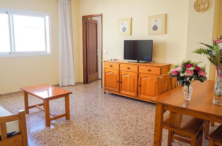 Apartamentos Cala Llonga