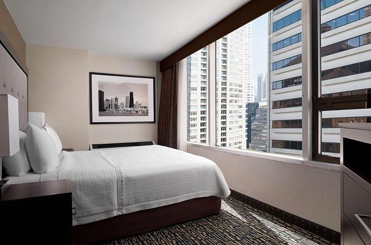 Homewood Suites Chicago Downtown - Magnificent Mile