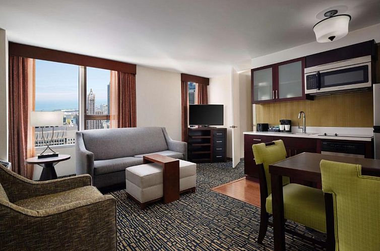 Homewood Suites Chicago Downtown - Magnificent Mile