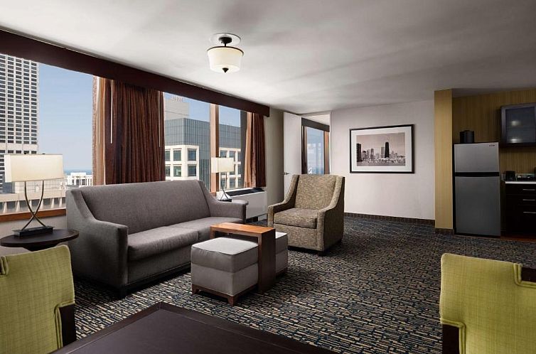 Homewood Suites Chicago Downtown - Magnificent Mile