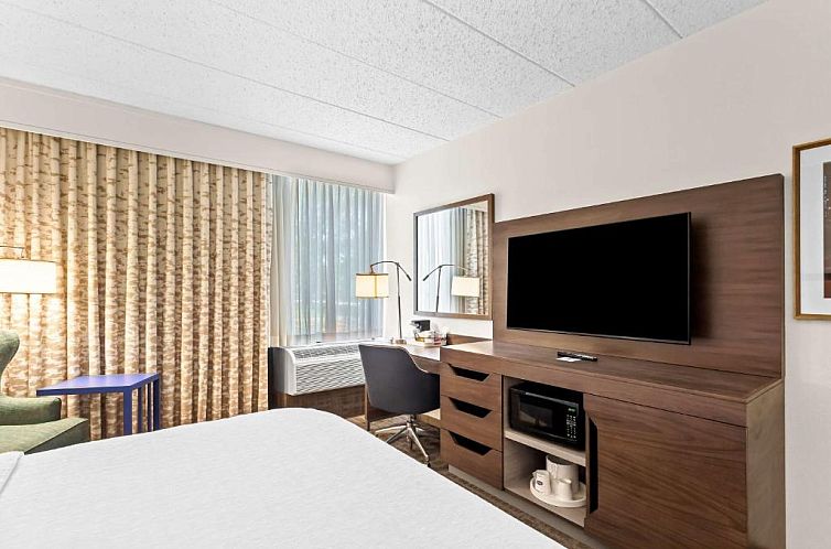 Hampton Inn Chicago-Naperville