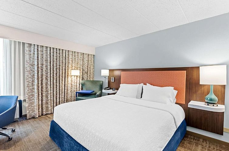 Hampton Inn Chicago-Naperville