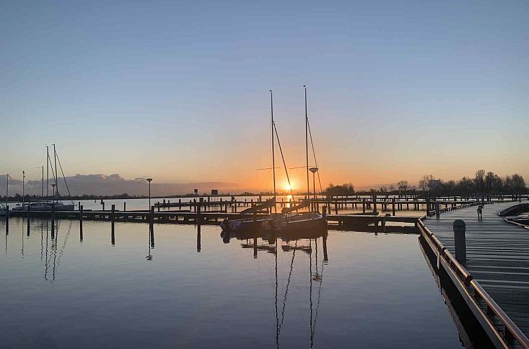 Sfeervol 4 persoons vakantiehuis in het centrum van Grou in