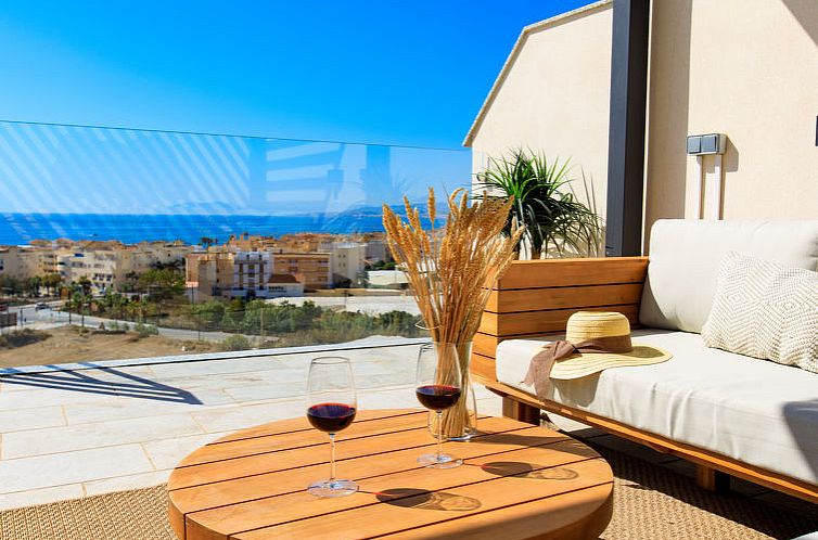 Appartement Marinsa Beach, Sea View/Roof terrace