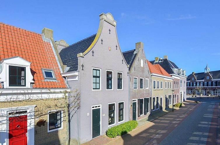 Geschakelde woning in Friesland, Nederland