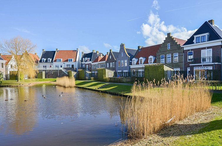 Geschakelde woning in Friesland, Nederland