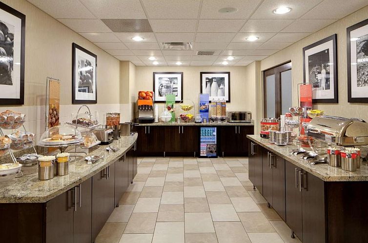 Hampton Inn & Suites Chicago/Saint Charles