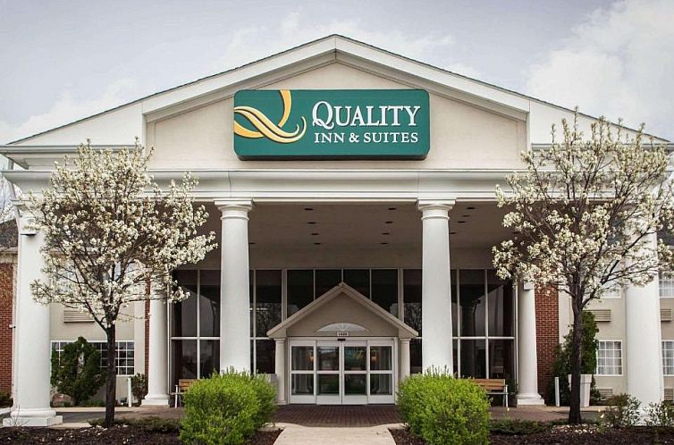 Quality Inn and Suites St Charles -West Chicago