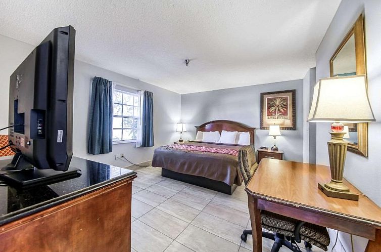 Rodeway Inn & Suites Haines City