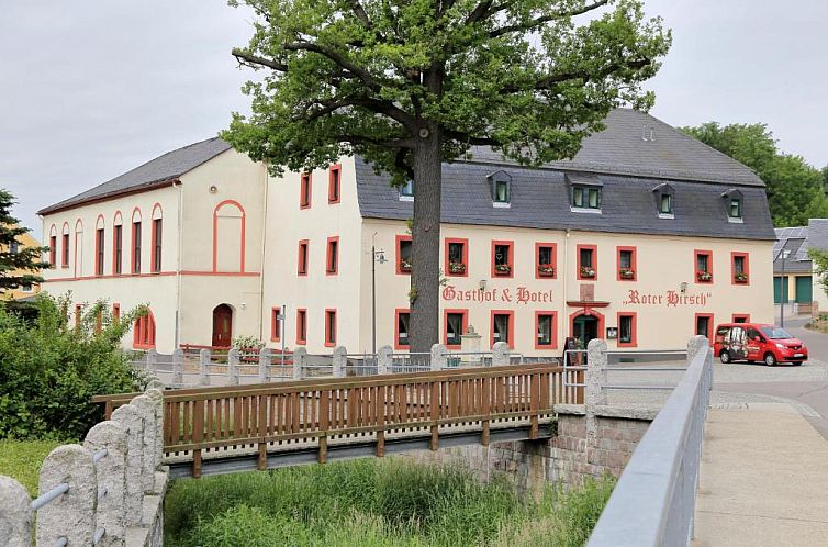 Gasthof und Hotel Roter Hirsch