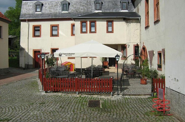 Gasthof und Hotel Roter Hirsch