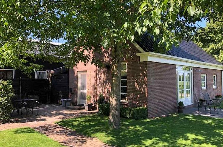 Superleuk 4 persoons vakantiehuis in Exloo met buitenzwembad