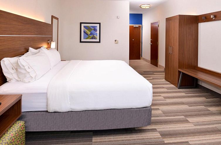 Holiday Inn Express Hotel & Suites Urbana-Champaign-U of I A