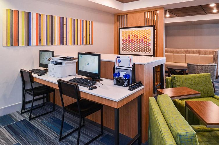 Holiday Inn Express Hotel & Suites Urbana-Champaign-U of I A