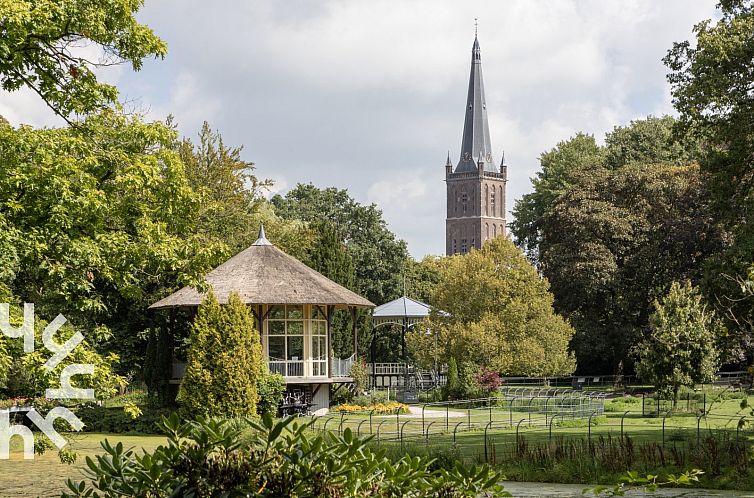 Modern 4 persoons vakantiehuis met riante tuin en terras aan