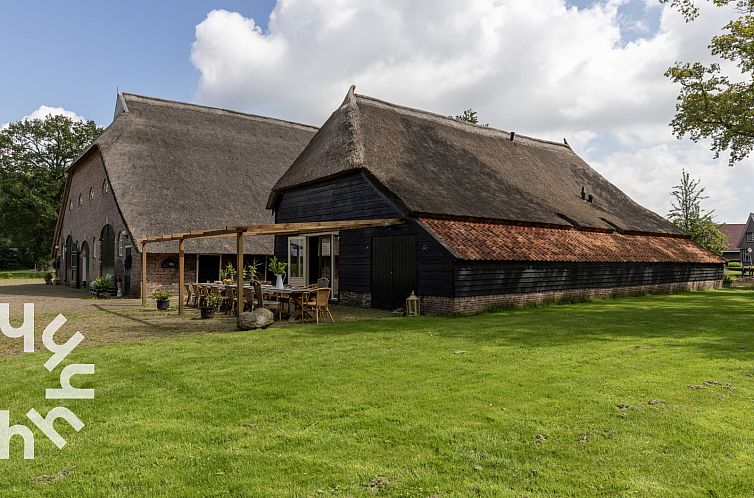 Mooie 14 persoons boerderij in Havelte