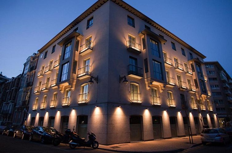 Nexus Valladolid Suites & Hotel