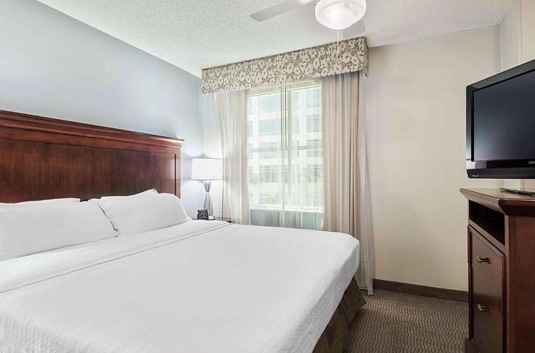 Homewood Suites by Hilton Tampa Airport - Westshore