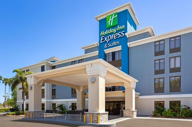 Holiday Inn Express Hotel & Suites Tampa-Rocky Point Island,