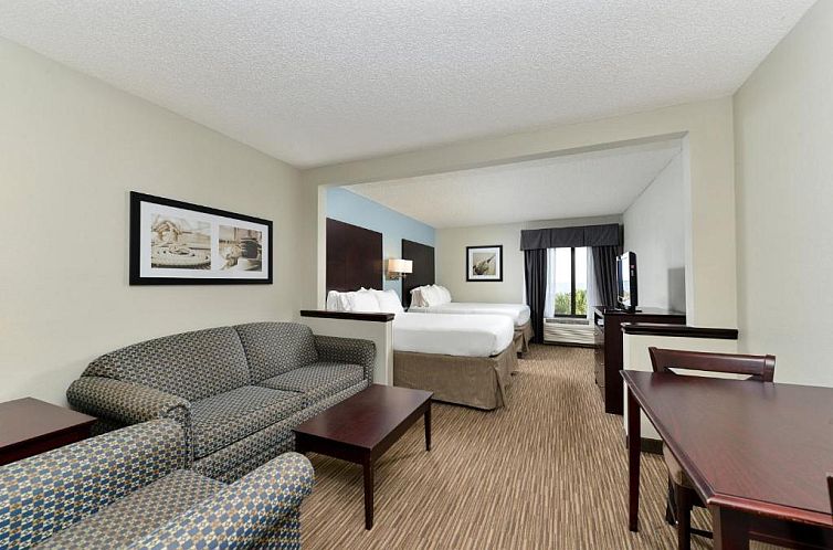 Holiday Inn Express Hotel & Suites Tampa-Rocky Point Island,