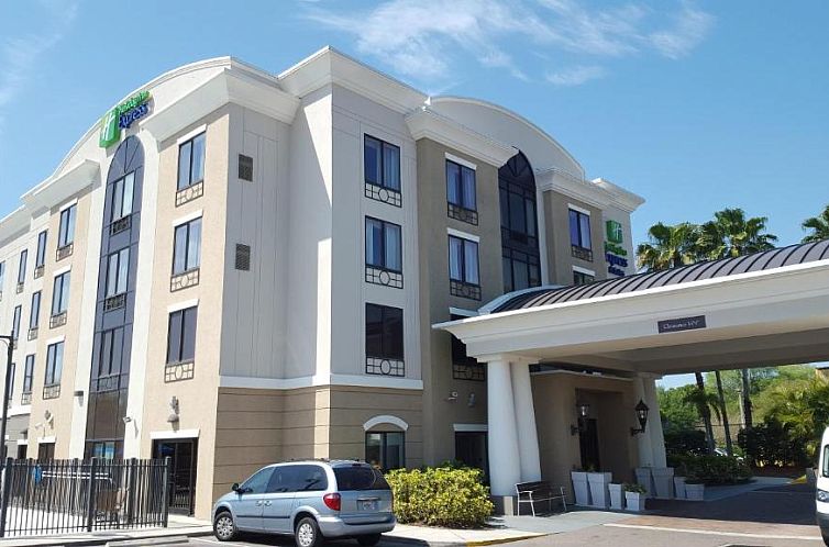 Holiday Inn Express Hotel & Suites Tampa-USF-Busch Gardens, 