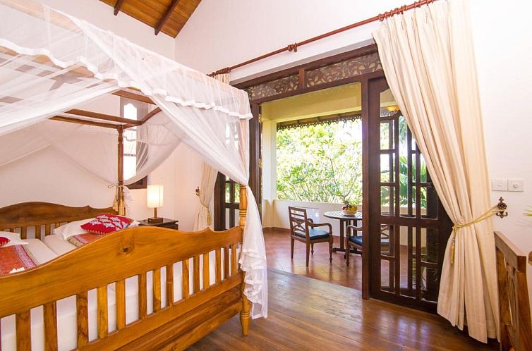 Lanka Beach Bungalows