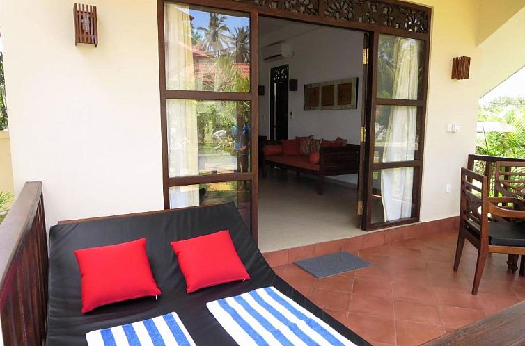 Lanka Beach Bungalows