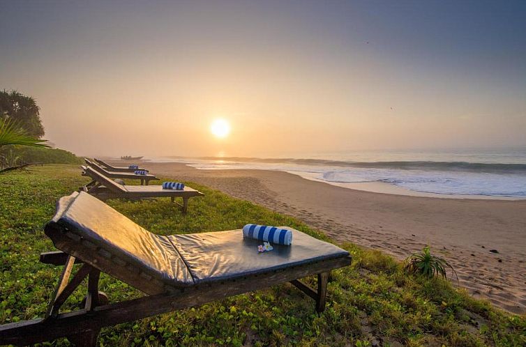 Lanka Beach Bungalows