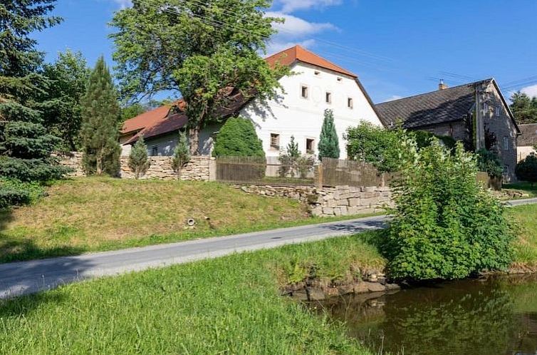 Vakantiehuis 18 Century Bohemian Farmhouse