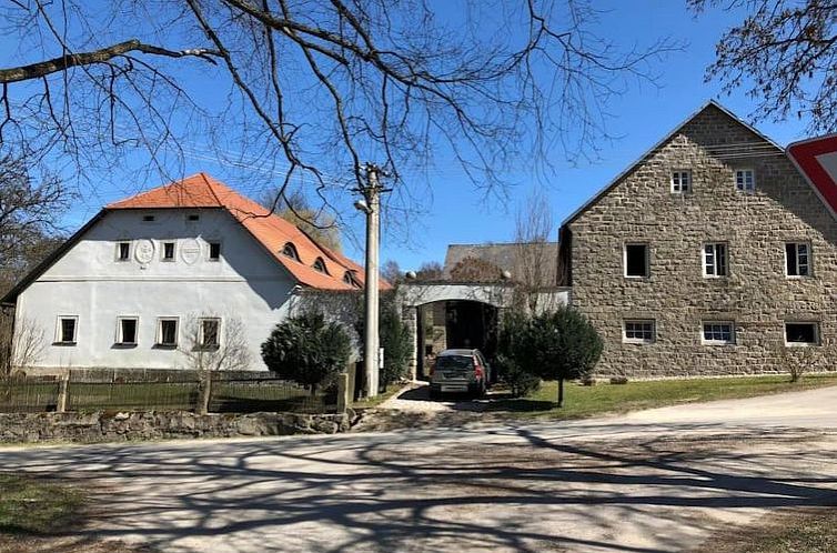 Vakantiehuis 18 Century Bohemian Farmhouse