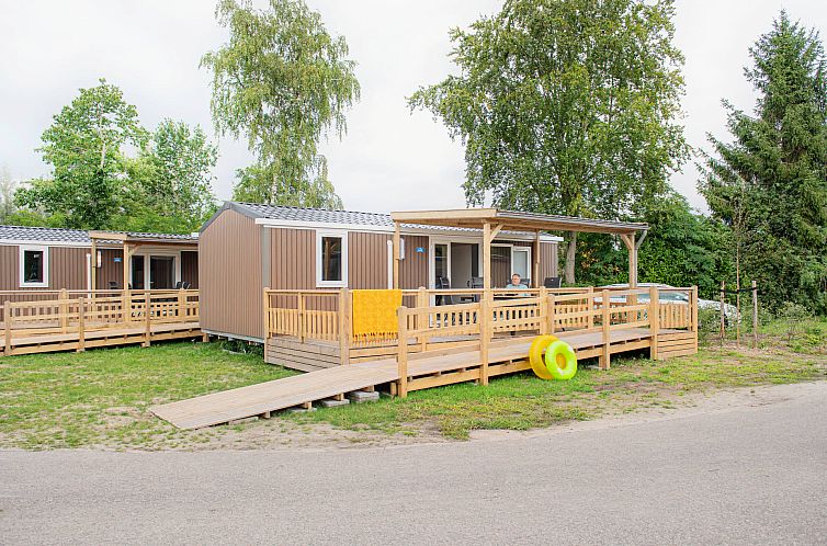 Aangepaste mobil home de Zwaan