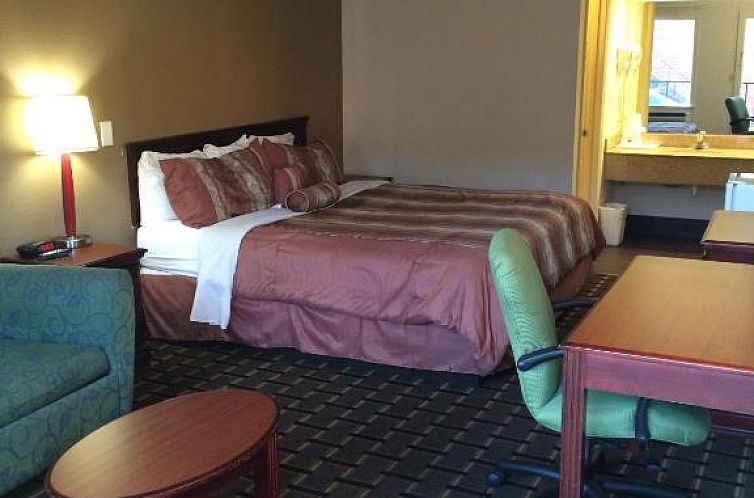 Americas Best Value Inn Near Downtown Nashville