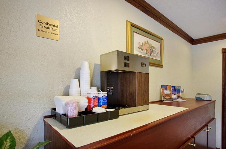 Americas Best Value Inn Near Downtown Nashville