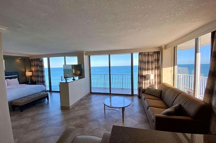 Radisson Suite Hotel Oceanfront