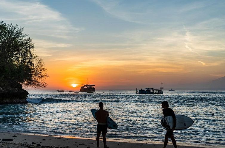 Song Lambung Beach Huts