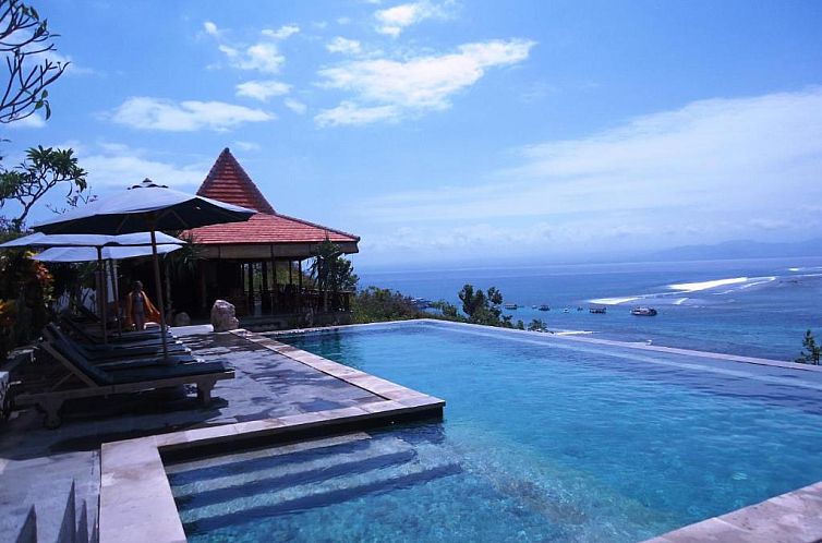 Lembongan Cliff Villas