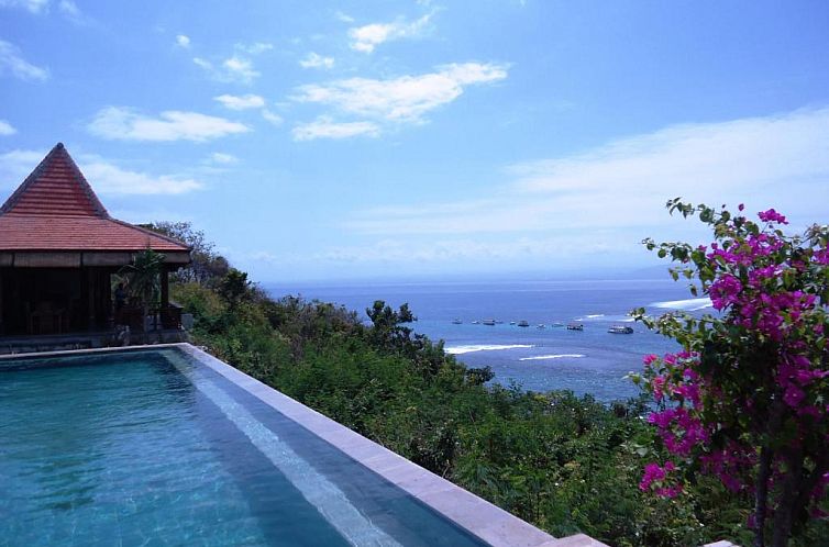 Lembongan Cliff Villas