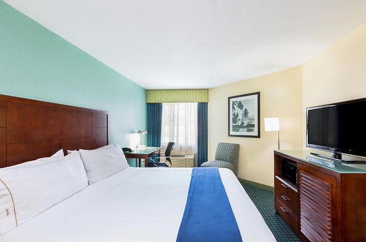 Holiday Inn Express San Diego SeaWorld, an IHG Hotel