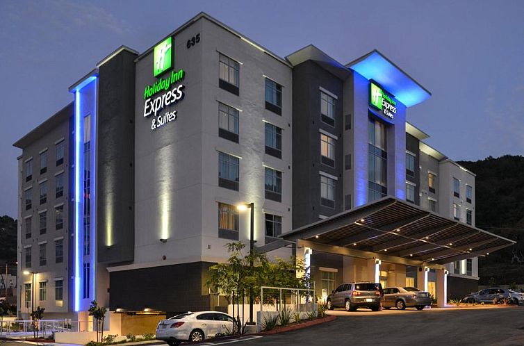 Holiday Inn Express & Suites San Diego - Mission Valley, an 