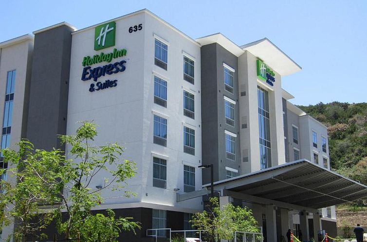 Holiday Inn Express & Suites San Diego - Mission Valley, an 