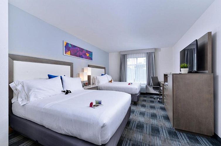 Holiday Inn Express & Suites San Diego - Mission Valley, an 