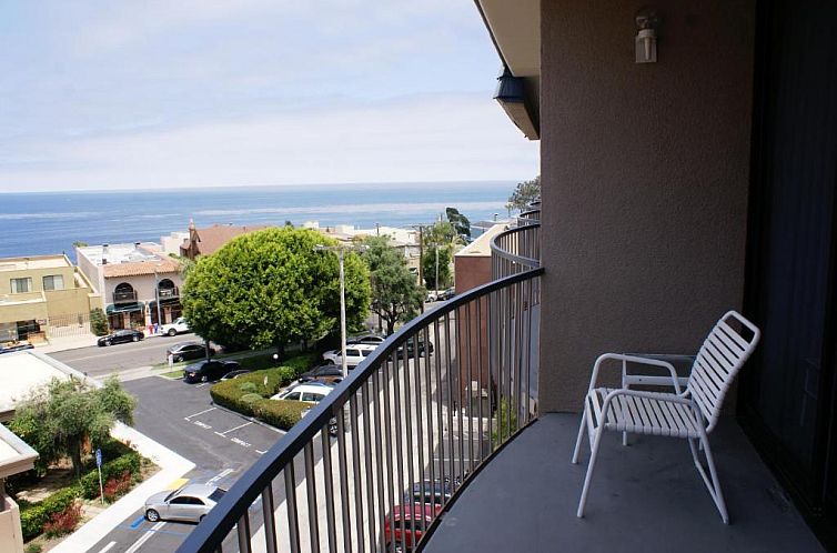 Inn by the Sea, at La Jolla