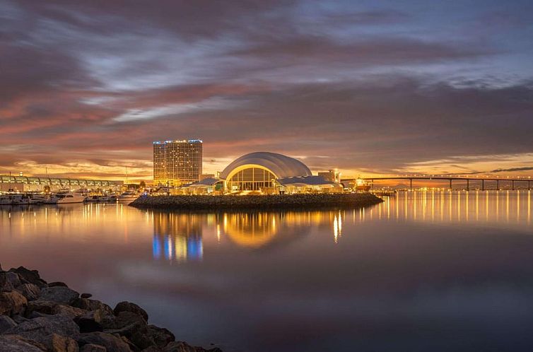 Hilton San Diego Bayfront