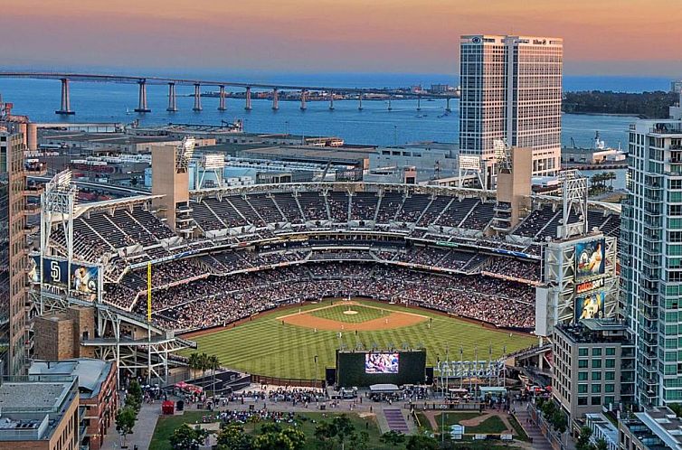 Hilton San Diego Bayfront