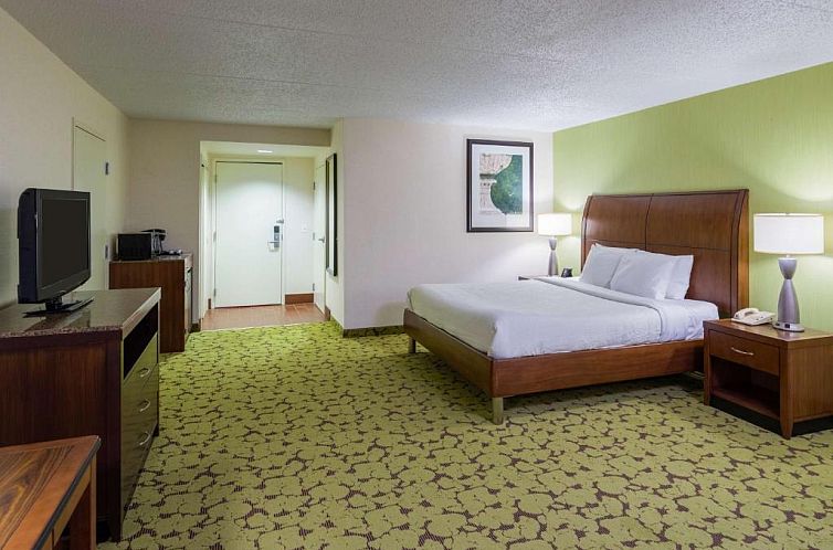 Hilton Garden Inn Edison/Raritan Center