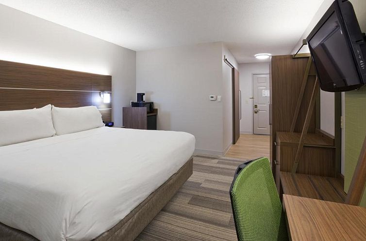 Holiday Inn Express Hotel & Suites Minneapolis-Golden Valley