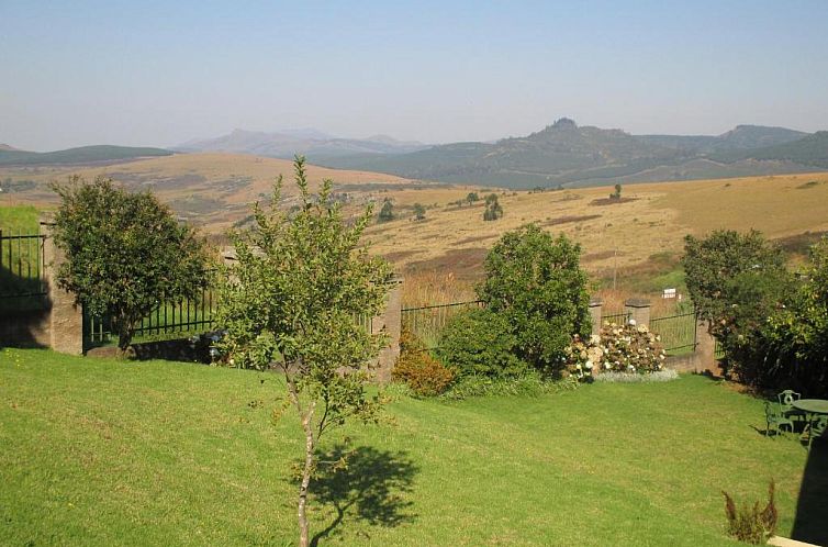 Thaba Tsweni Lodge & Safaris