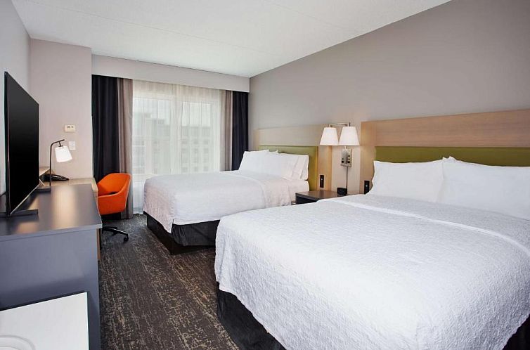 Country Inn & Suites by Radisson, Newark Airport, NJ