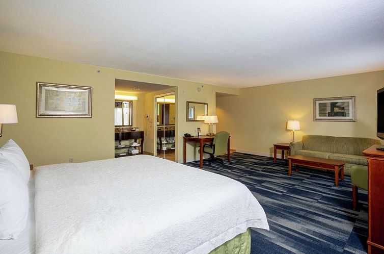 Hampton Inn & Suites - Fort Pierce