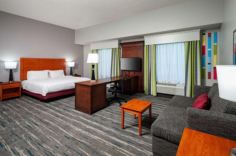 Hampton Inn & Suites Mobile I-65@ Airport Boulevard